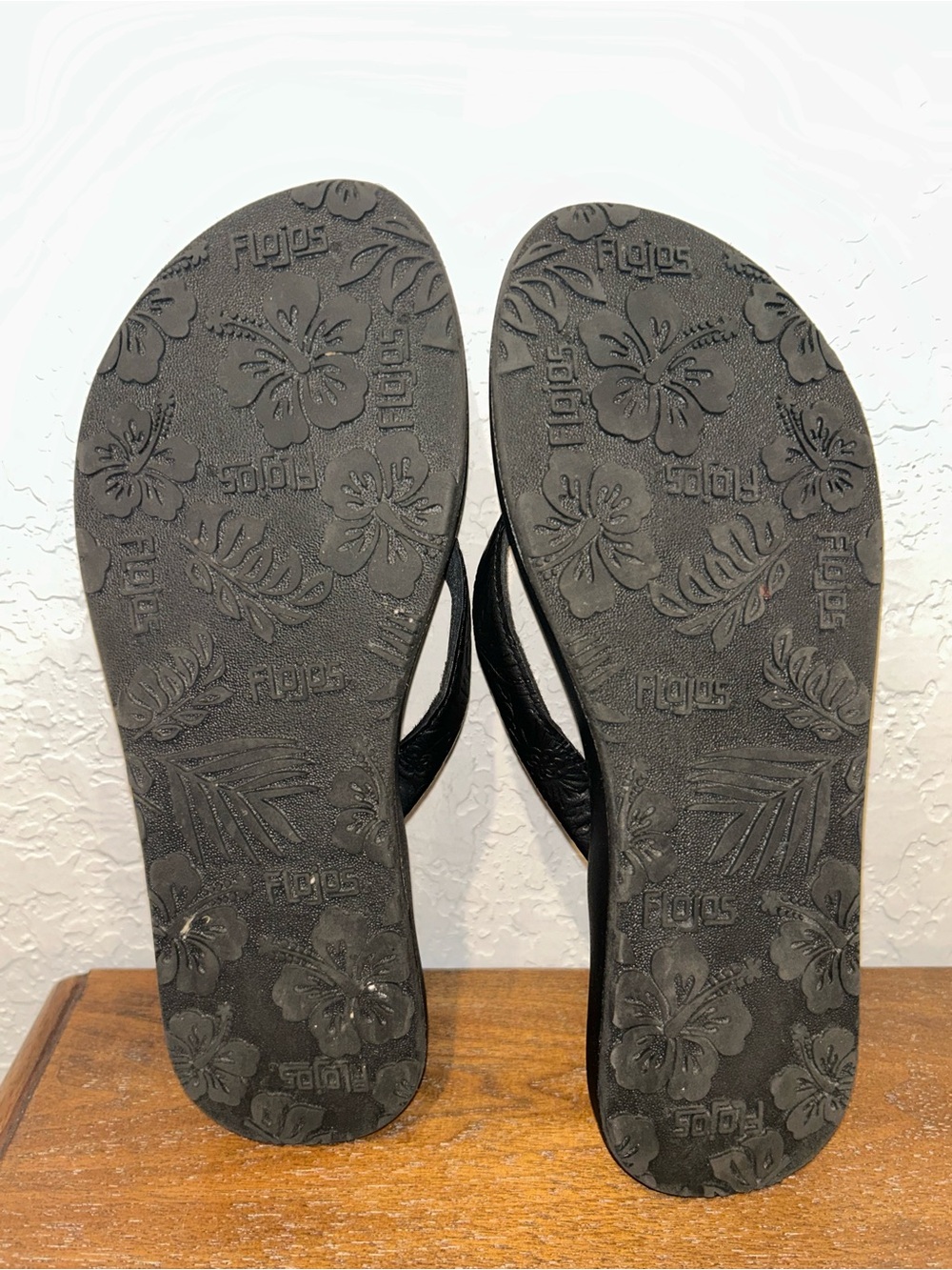 Flojos Slip On Flip Flop Sandal Shoes - Picture 8 of 9